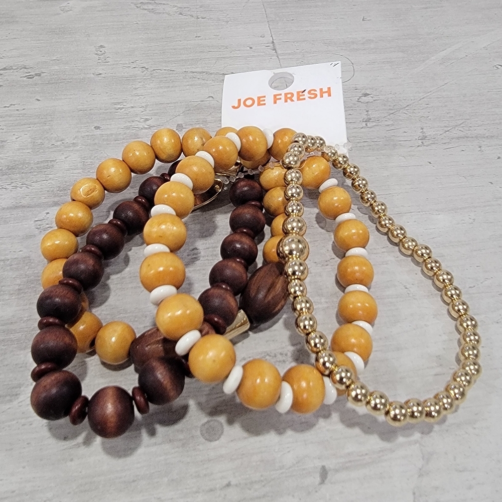 NWT Joe Fresh Beaded Bracelet Set Wooden Stackable Heart Charm Stretchy Boho - Picture 14 of 14